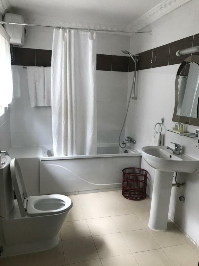 Airside Hotel Аккра Екстер'єр фото